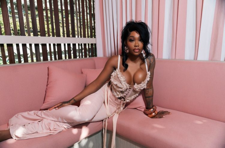 Summer Walker Celebrates Five Years of ‘Last Day of Summer’ With ‘Girls Need  Love (Girls Mix)’ EP: Stream It Now