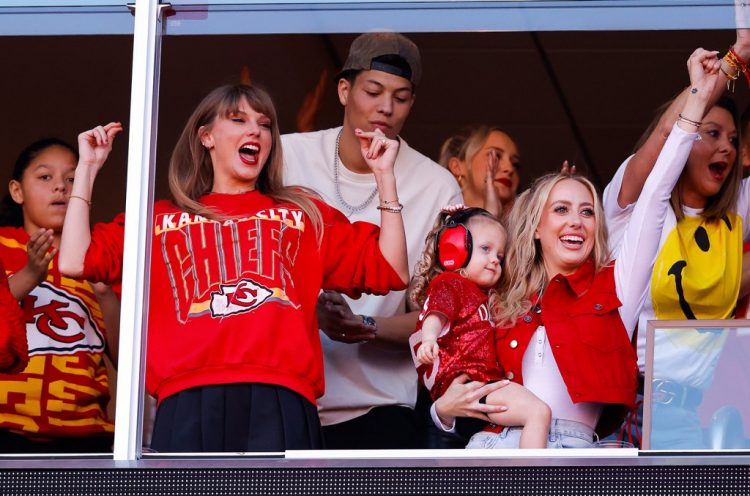 Travis Kelce’s Dad Is Definitely on Team Taylor Swift: ‘A Very, Very Sweet, Very Charming, Down-to-Earth Young Woman’