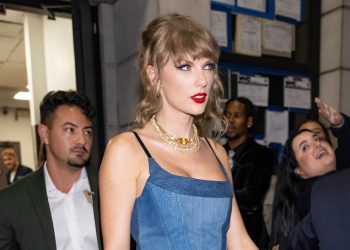 Taylor Swift Misses Chiefs-Vikings Game, Travis Kelce Sustains Apparent Ankle Injury