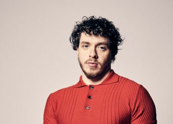 Jack Harlow Celebrates ‘Lovin on Me’ Becoming His Third Hot 100 No. 1 & He’s Just ‘Warming Up’