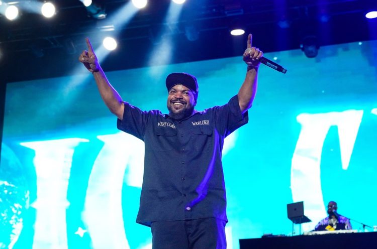 Ice Cube Blown Away By Naismith Basketball Hall of Fame Award Bearing His Name: ‘Honored & Humbled’