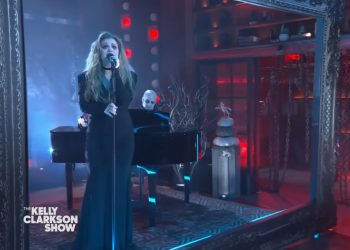 Kelly Clarkson Sinks Her Teeth Into Olivia Rodrigo’s ‘Vampire’ for Halloween Kellyoke: Watch