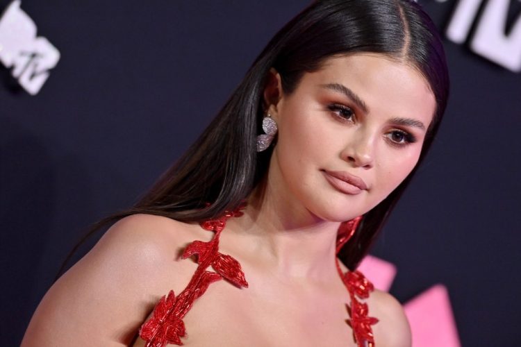 Selena Gomez Announces Social Media Break Due To ‘Hate, Violence and Terror’ Around the World