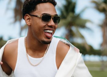 Vive La Tuya…No La Mía’ Review