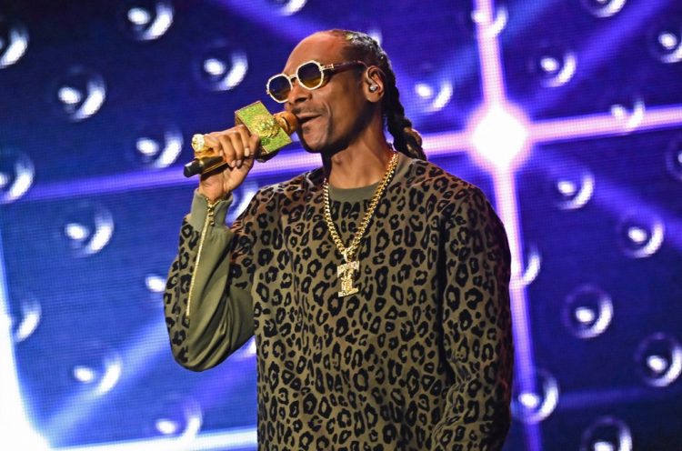 Snoop Dogg Isn’t Really Giving Up Smoking: Here’s What He’s Actually Doing