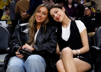 The Kid LAROI, Olivia Rodrigo & Tate McRae Enjoy a Night on the Town: See the Pic