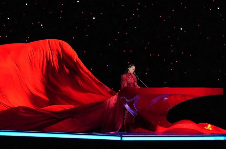 Swizz Beatz Appears to Brush Off Comments About Usher Hugging Up Wife Alicia Keys During Super Bowl Halftime Show