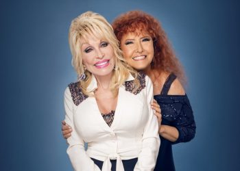 Dolly Parton Brings ‘Tenderness’ to ‘Midnight Blue’ Duet with Melissa Manchester: Video Premiere