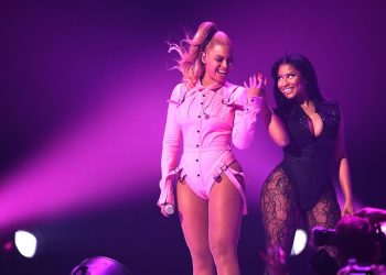 Beyoncé Sends Nicki Minaj a Heartfelt Card Thanking Her for Pink Friday Nail Set: See It