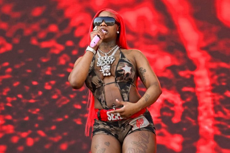 Watch Sexyy Red & Lana Del Rey Twerk Together at Hangout Festival