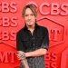 Keith Urban Plays Solo Acoustic Cover of Ariana Grande’s ‘We Can’t Be Friends,’ Calls It ‘Audible Heroin’