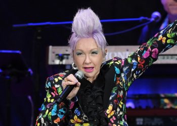 Cyndi Lauper Announces Farewell Tour