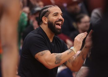 Everyone Is Confused About This New Drake Song