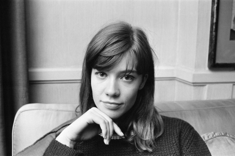 Françoise Hardy, Beloved French Singer and Fashion Icon Dies at 80