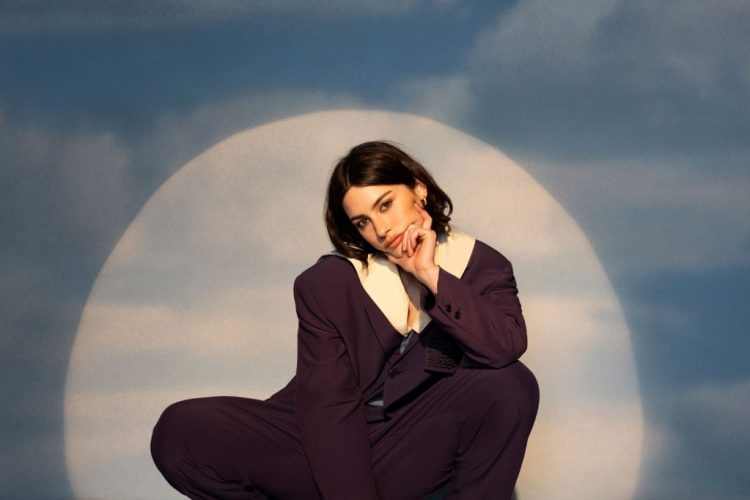 The Secret of Gracie Abrams & Taylor Swift: How Their Partnership Is Lighting a Fire Under the Rising Star’s Career (Literally)