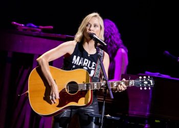 Sheryl Crow Blasts Drake’s Use of 2Pac AI Vocals on ‘Taylor Made Freestyle’: ‘It’s Hateful’