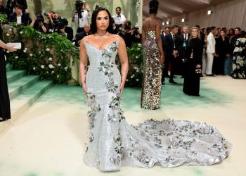 Demi Lovato Says She ‘Definitely Felt Different’ After 5th In-Patient Mental Health Stay: ‘I Started to Find the Light Again’