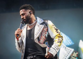 Jason Derulo Describes Breaking His Neck in Terrifying 2013 Tour Rehearsal Accident: ‘Is This How It All Ends?’