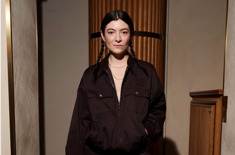 Lorde Shared the Teeniest, Tiniest Snippet of New Music and Her Fans Cannot Deal: ‘Will Be Back in Touch’