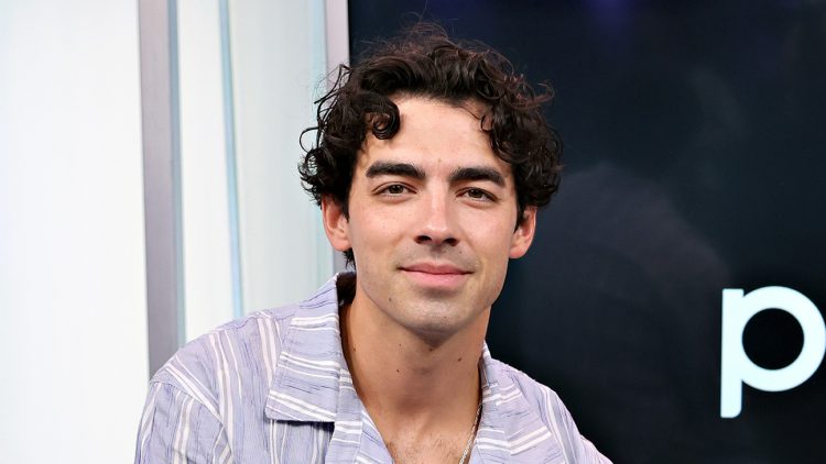 Joe Jonas Says He’s “Not Trying to Come for Anyone” With New Album Following Sophie Turner Split
