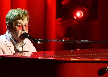 Elton John Reveals He Has “Been Dealing With a Severe Eye Infection”