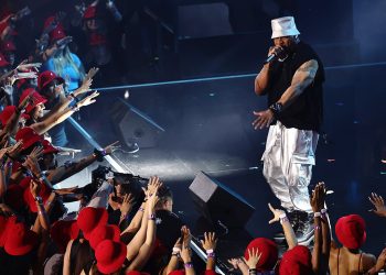 LL Cool J Brings Energy to VMAs Stage With Medley of His Classic Hits and New Songs