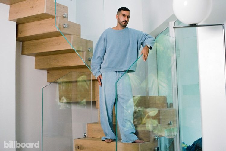 How El Guincho’s Innovative Production Powers Pop’s Cool Girls