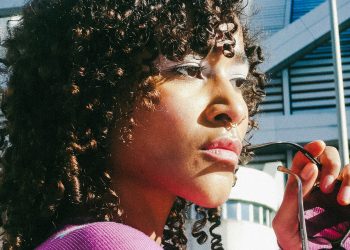 Uche Yara – ‘Honey’ review: a woozy, yearning EP sizzling with ideas