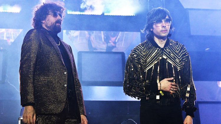 Justice on Computer Malfunctions, Stage Fright and Owing a Debt to Daft Punk