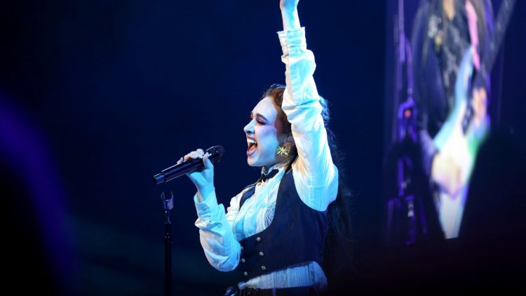 Chappell Roan’s “The Giver” Gets Country Radio Push