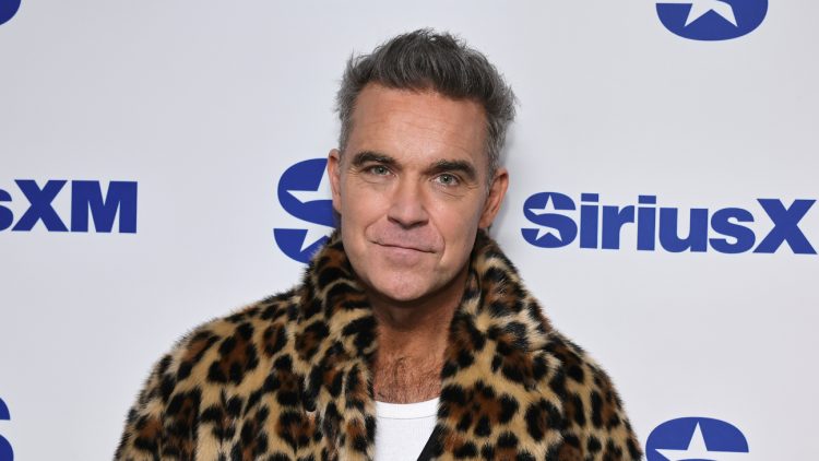 Robbie Williams Impassioned Plea Over Fans Seeking Photos From Celebrities Strikes a Chord: “Allow People the Dignity of Their Privacy”