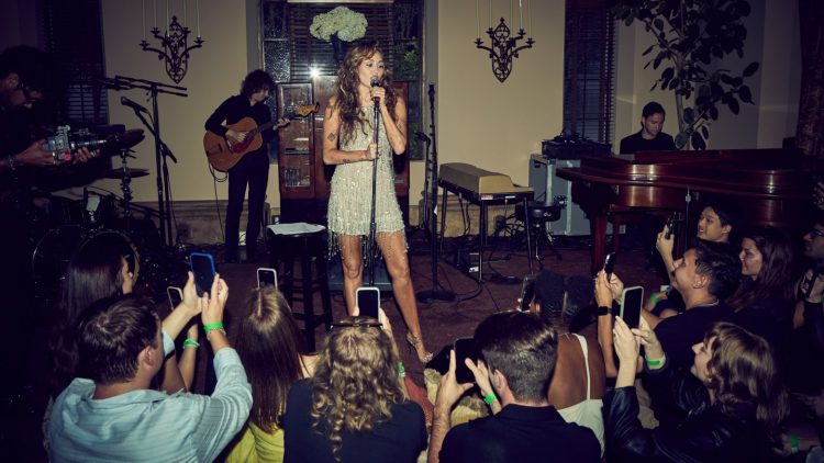 Miley Cyrus Surprises Fans With Intimate ‘Something Beautiful’ Set At Chateau Marmont