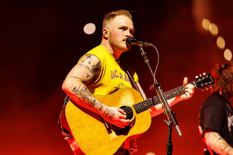 Zach Bryan Signs New Deal With Warner Records